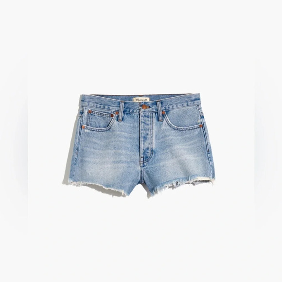 Madewell Pants - Madewell Women’s Relaxed Denim Shorts in Cedarcroft Wash - Size 29